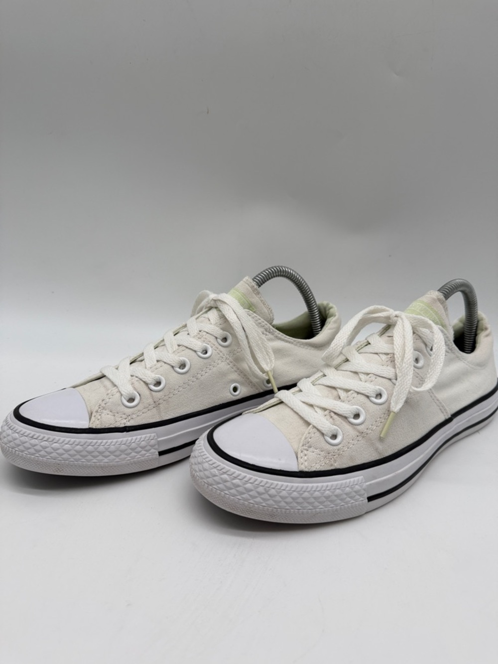 Converse All Star White Canvas  Padded Tongue Black Piping Women's Size 8 - Picture 8 of 16